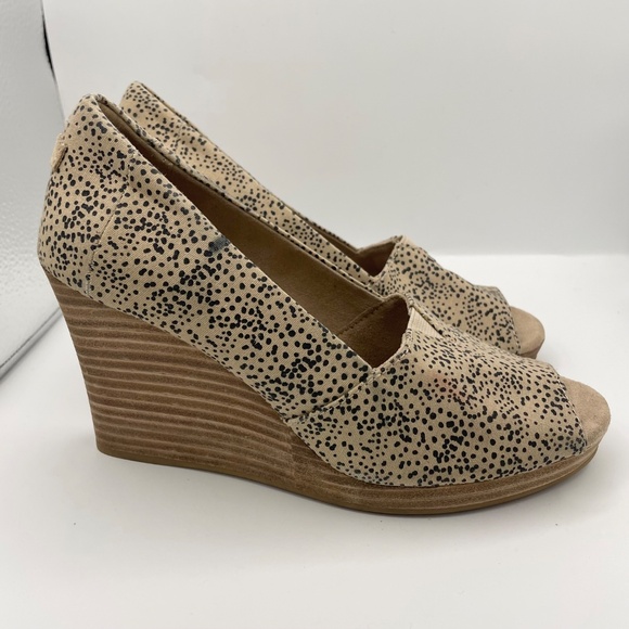 TOMS Michelle slip-on wedges peep toe sandals cheetah print womens Size 7W - Picture 8 of 9